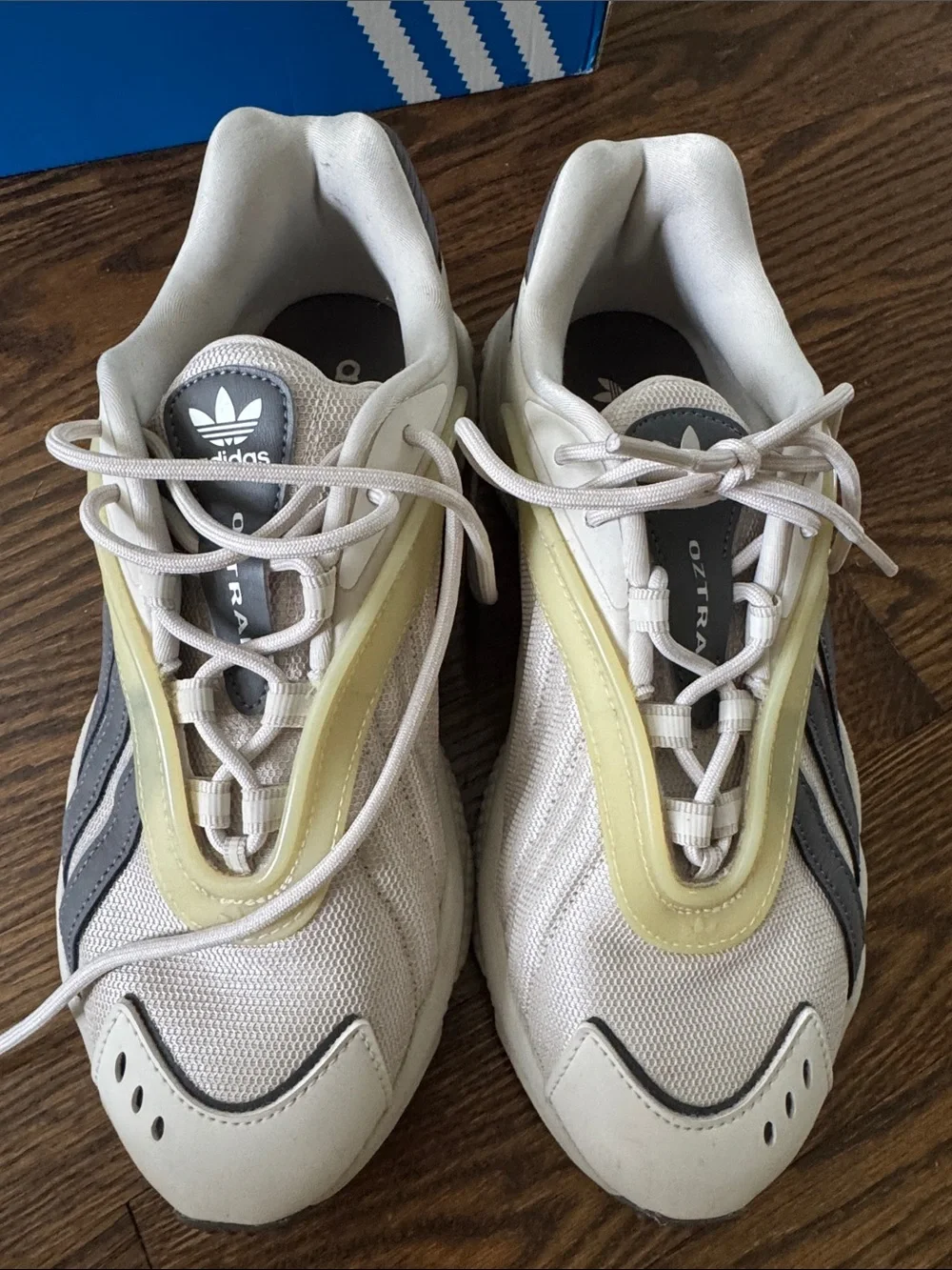 adidas Oztral sneakers. Cream & Gray size US 9